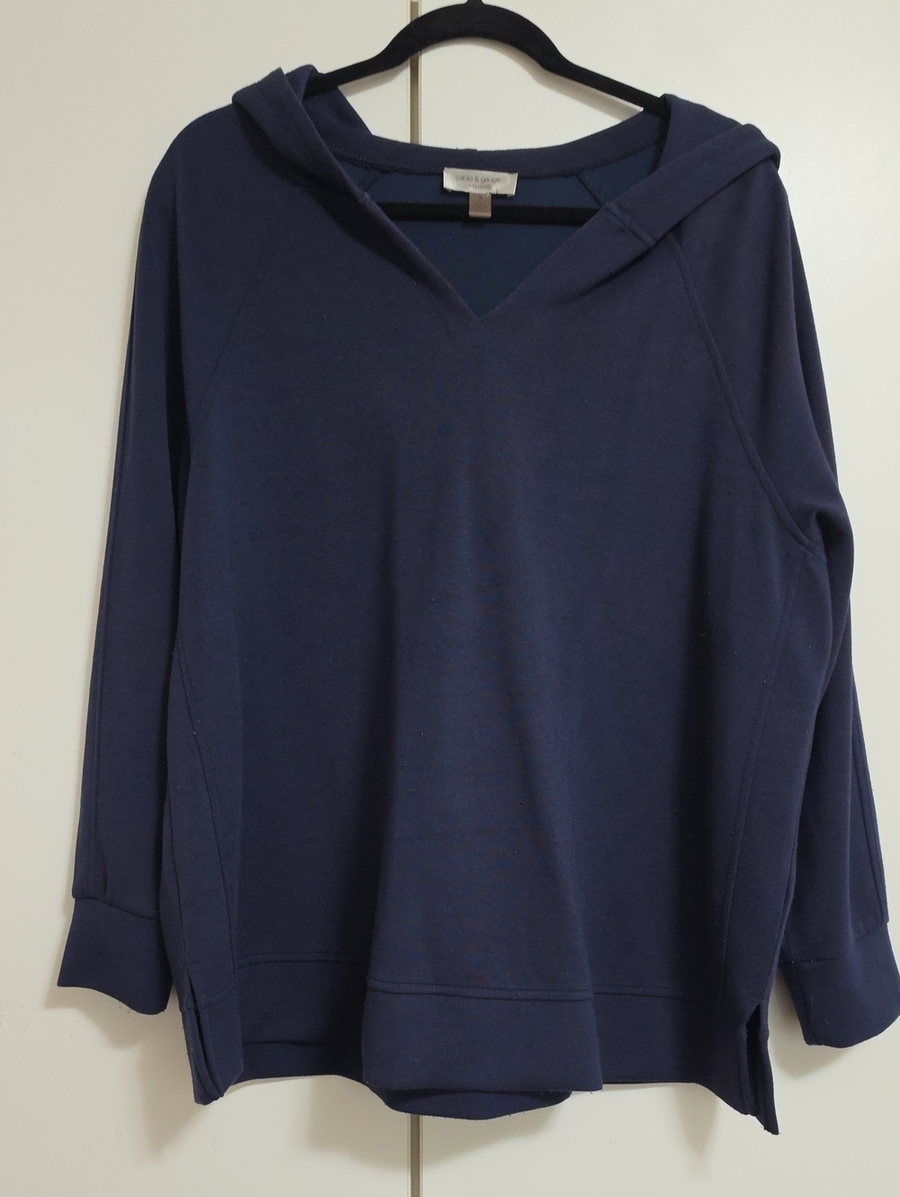 Vince Camuto Navy Hooded V-Neck Pullover